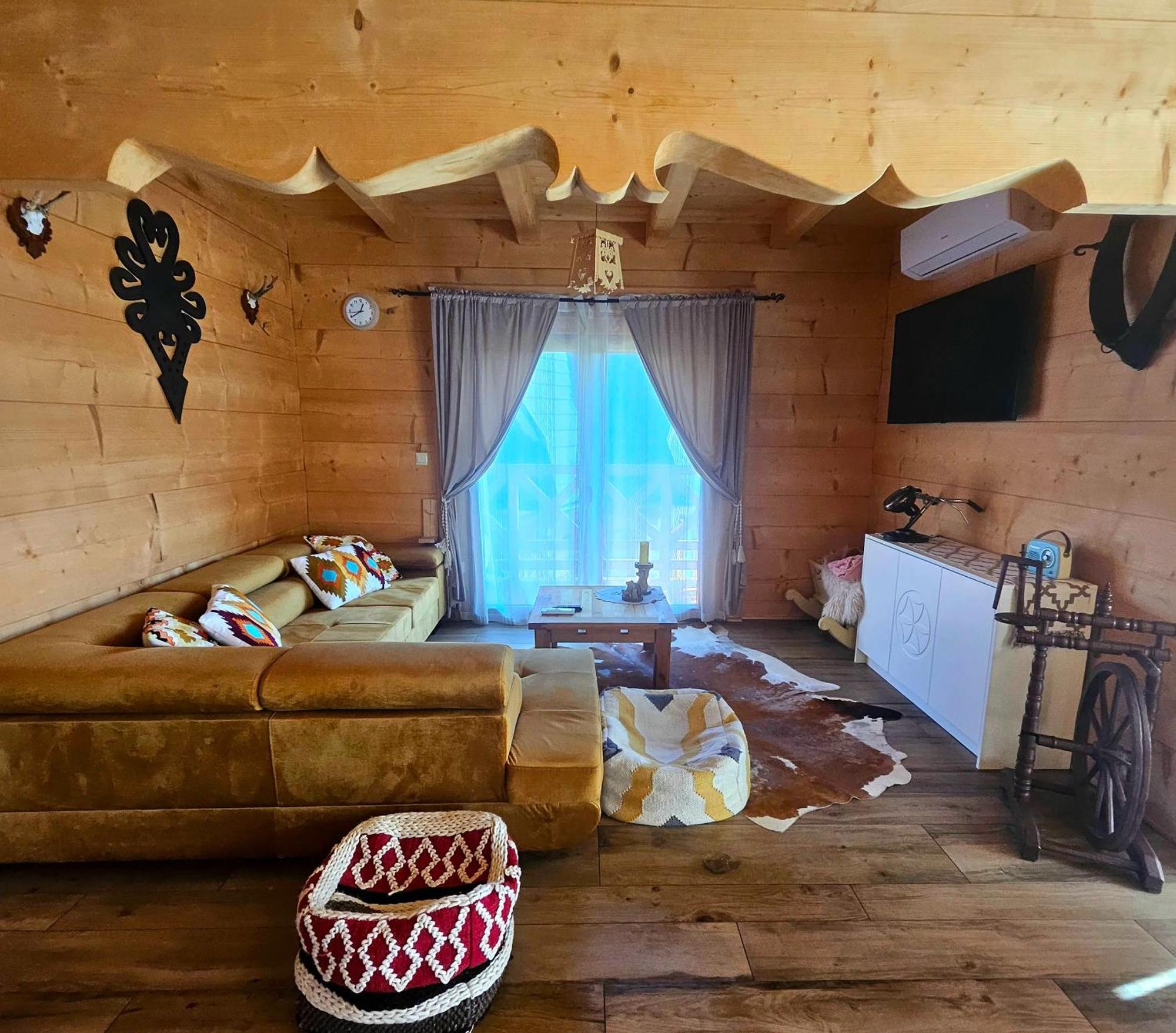 Goralska Chatka 3 Highland Cottage - Jacuzzi, Sauna, Split Ac, Private Parking, Mountains View Zakopane Exterior photo